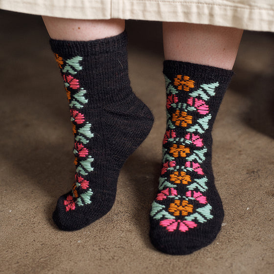 Kindred Knits: Patterns from My Estonian Family Archives | Laine PRE-ORDER
